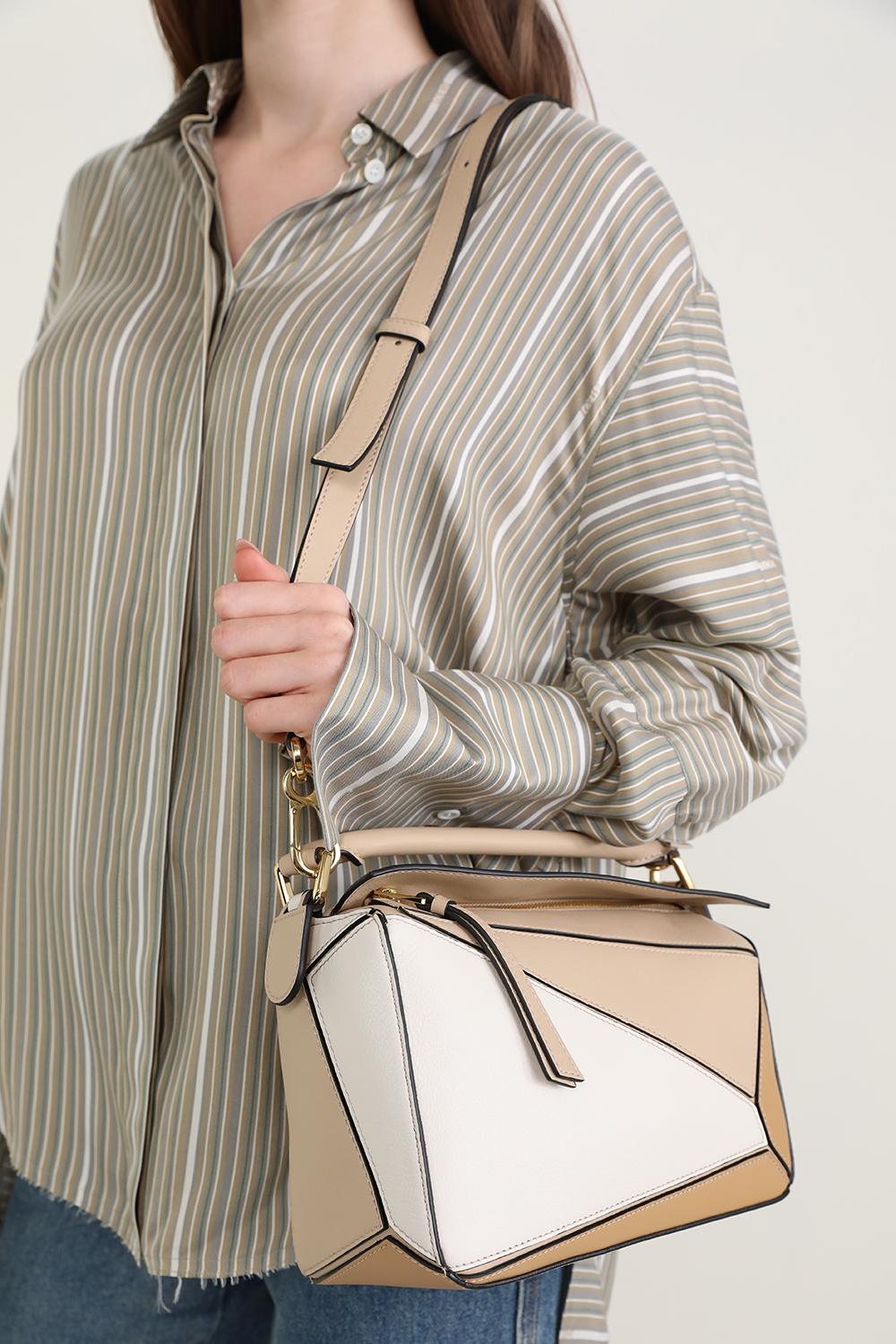 תמונת כל הלוק של תיק פאזל בגודל סמול